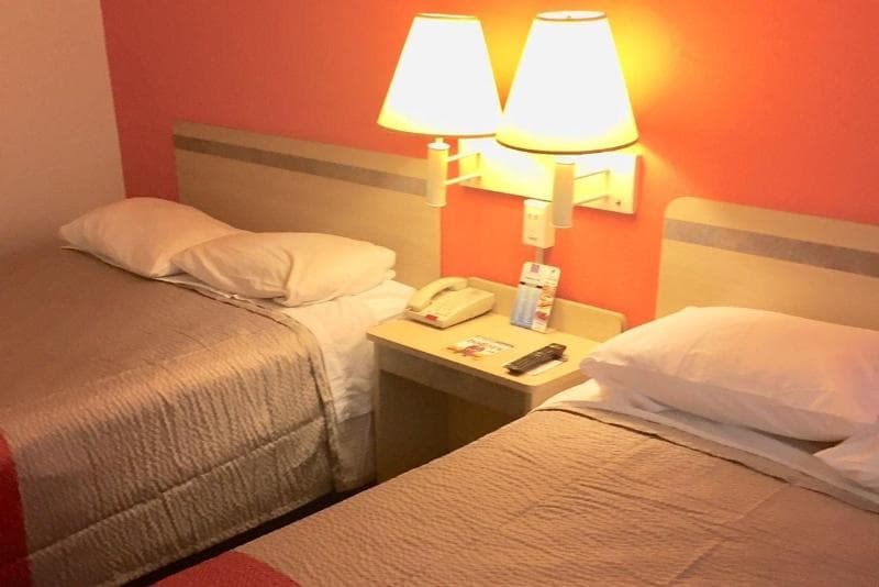 Red Carpet Inn Gibbstown Nj 4
