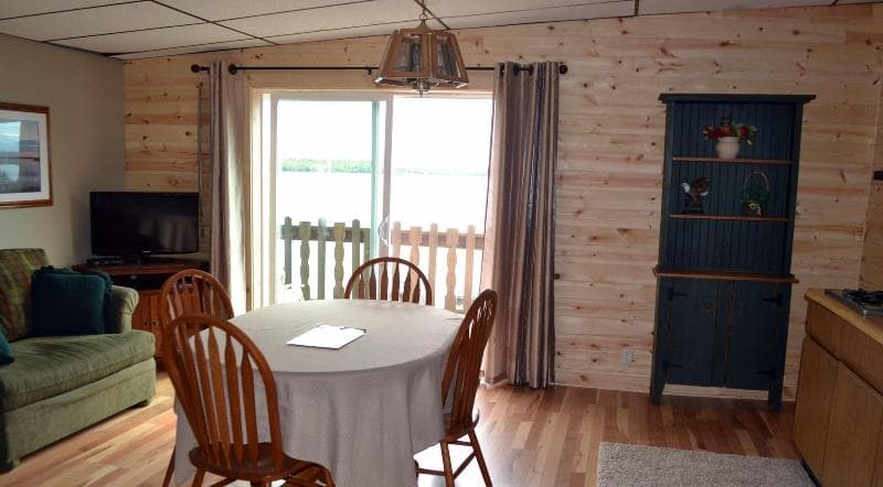 Aj’S Walleye Lodge 5