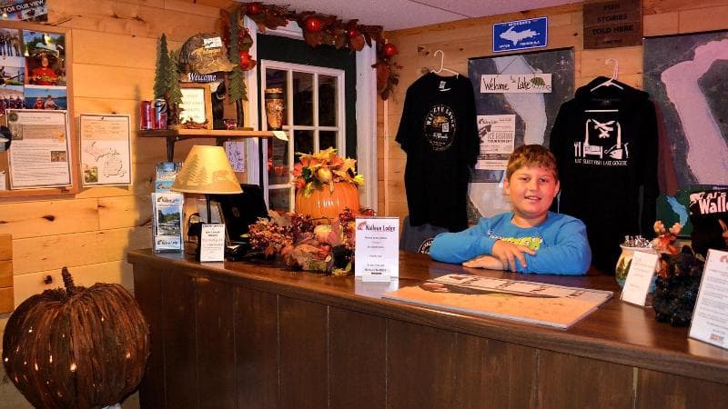 Aj’S Walleye Lodge 4