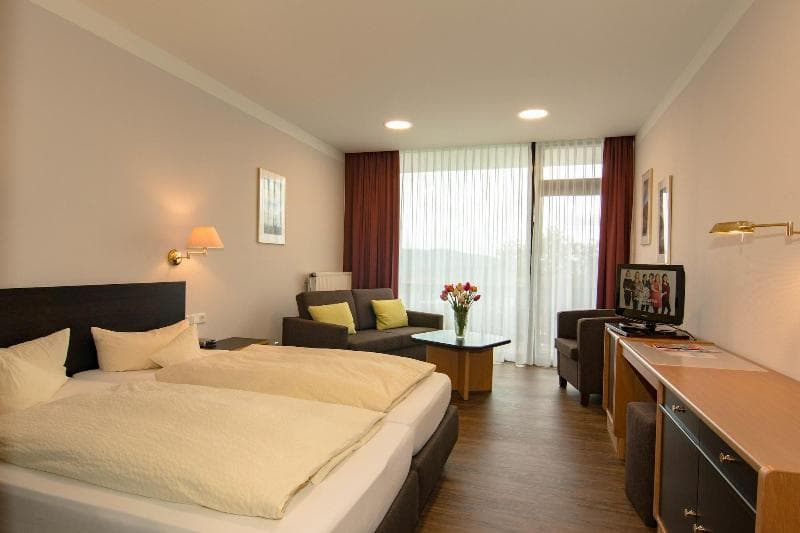 Garni Hotel & Ferienwohnungen Seeschlößchen main