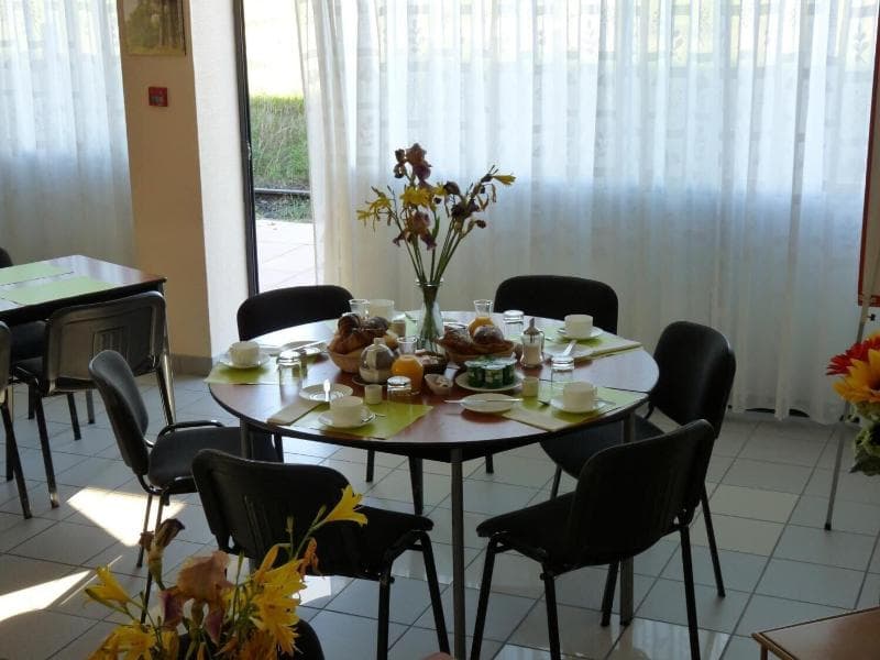 Hotel De La Gare 5