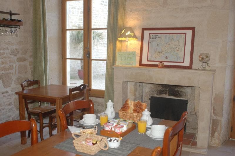 Hotel Du Donjon 3
