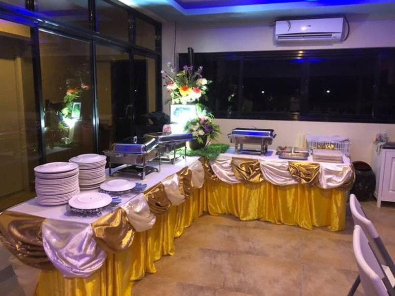 Godo's Hotel And Restaurant photo 1