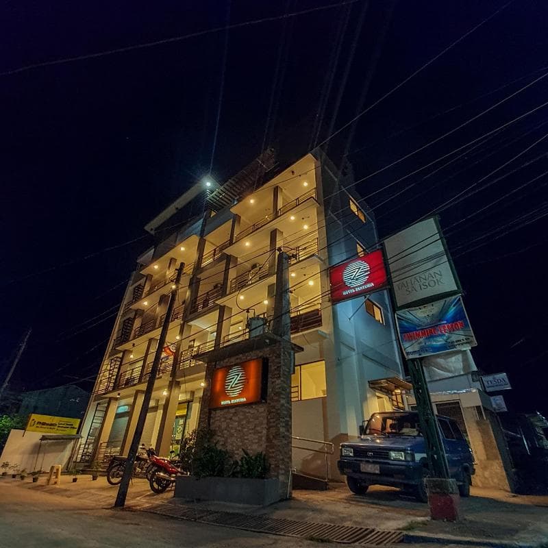 Hotel Zenturia 5