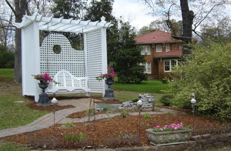 Rose House Inn Bed & Breakfast 5