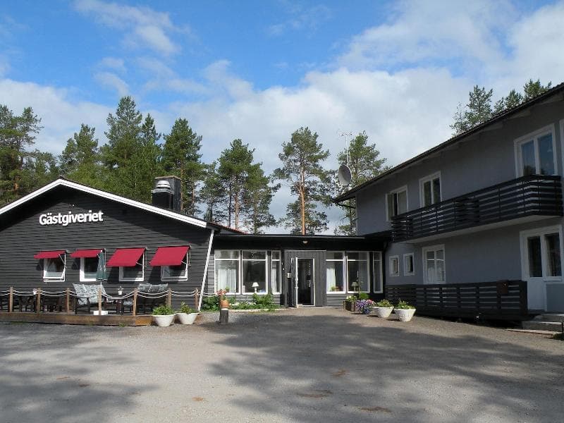 Hotel Vuollerim 4