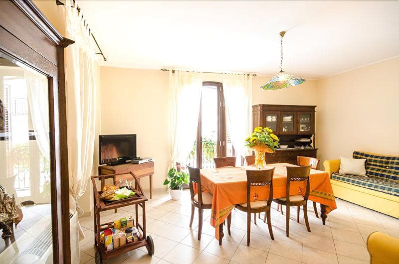 Iris Bed and Breakfast main