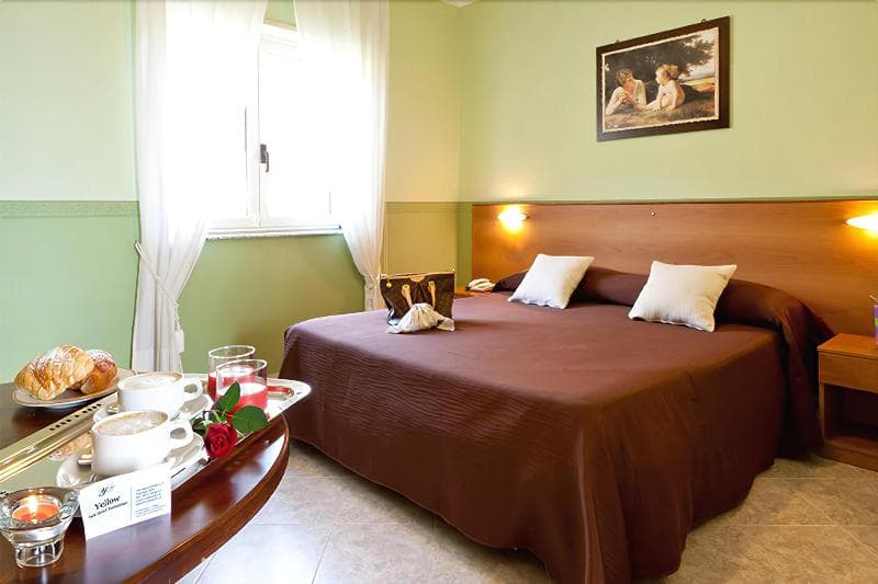 Yellow Park Hotel photo 1