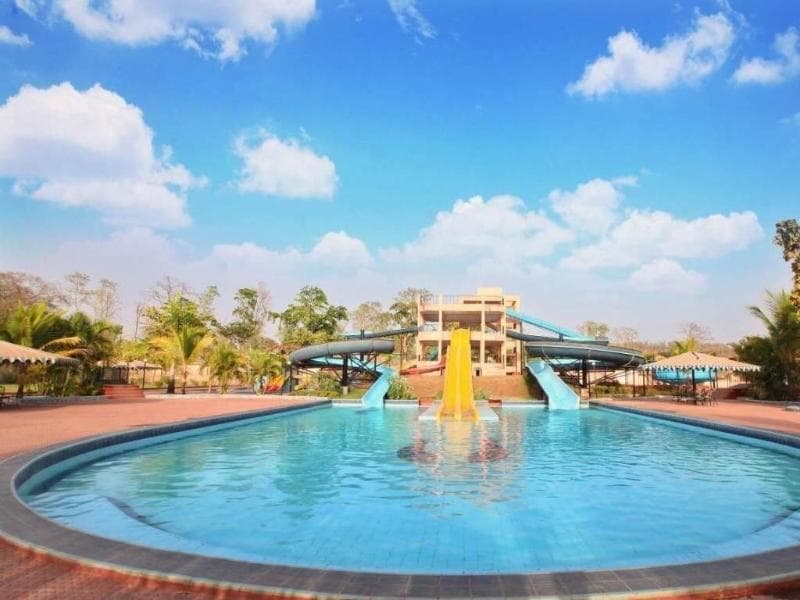 Hotel Treat Resort 5