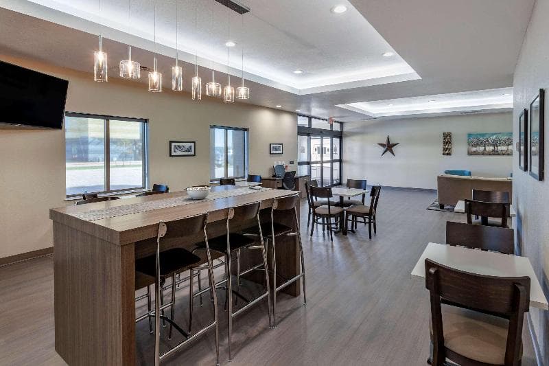 Sleep Inn & Suites 3