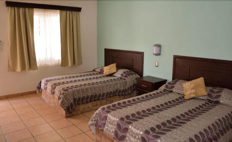Eco Bay Hotel Y Restaurant 4