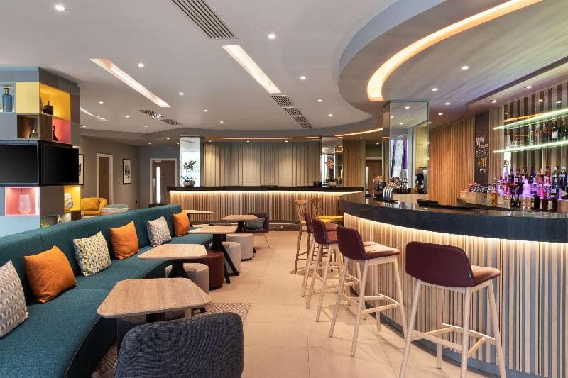 Hampton By Hilton London Ealing 2
