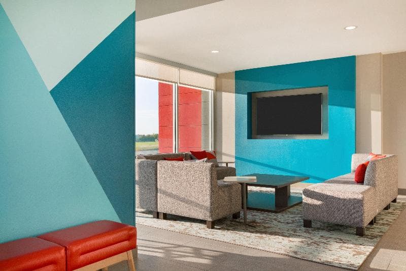 Avid Hotel Macon North 3