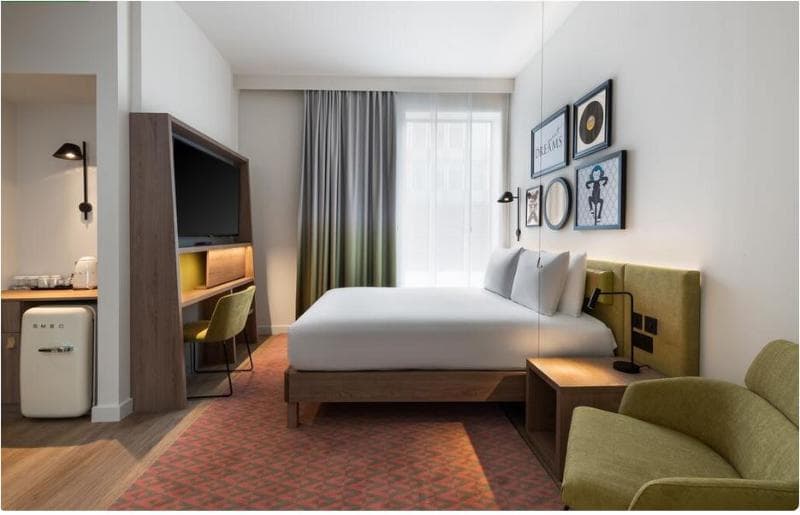 Hampton by Hilton Ashford International 4