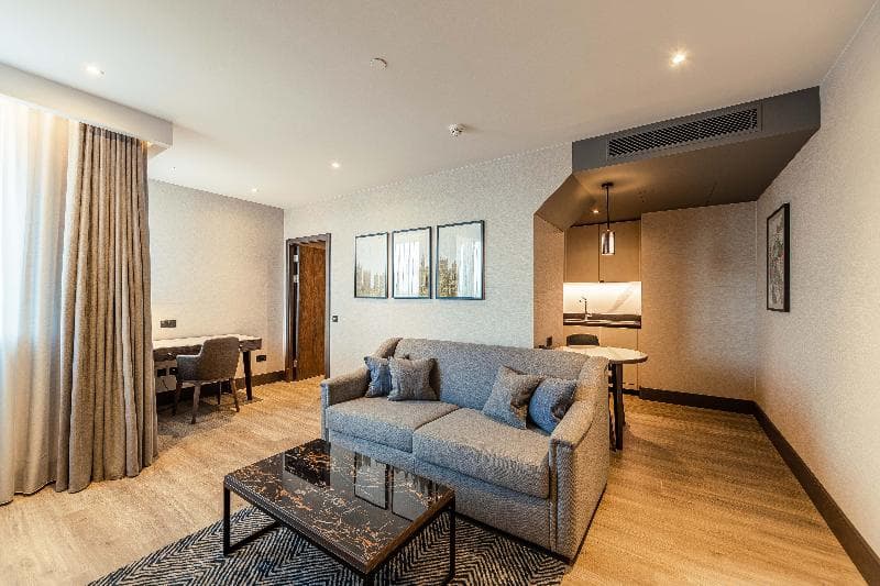 The Fellows House Cambridge, Curio Collection by Hilton 5