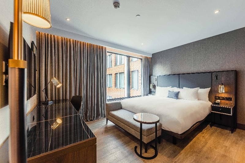 The Fellows House Cambridge, Curio Collection by Hilton 4
