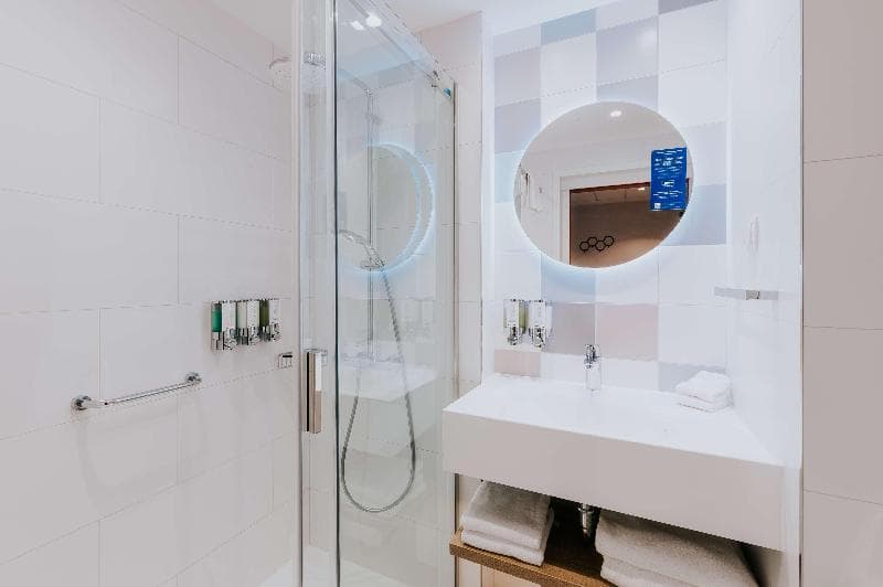 Hampton by Hilton Warsaw Reduta 5