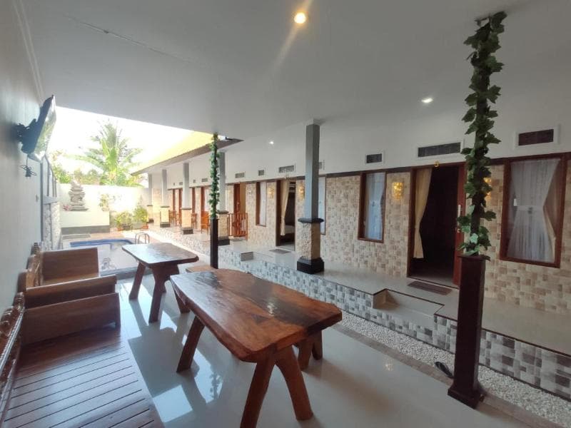 Gedhong Hostel By Zuzu 5