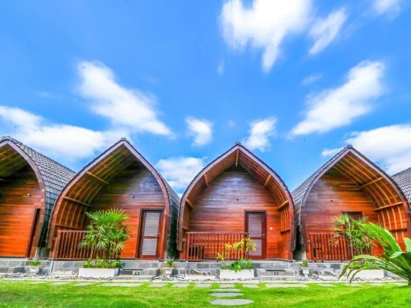Sekar Arum Riverside Resort In Canggu By Zuzu photo 1