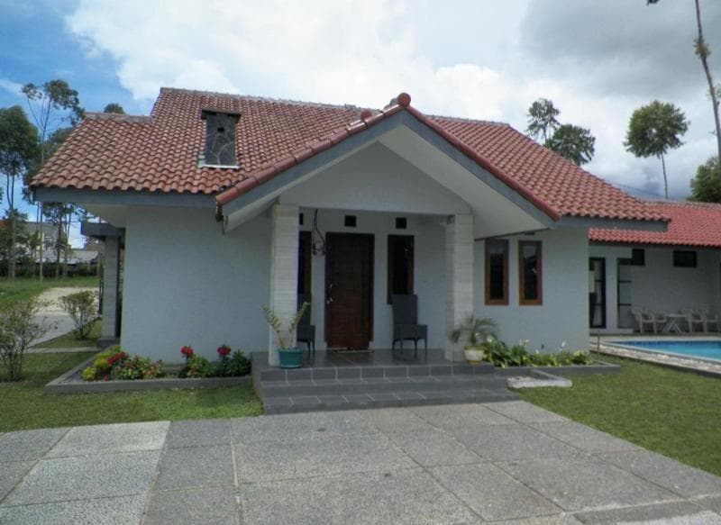 Villa Mandalawangi By Zuzu photo 1