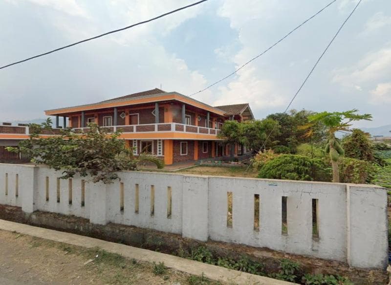 Villa Orange Lembang Pengkolan By Zuzu 3