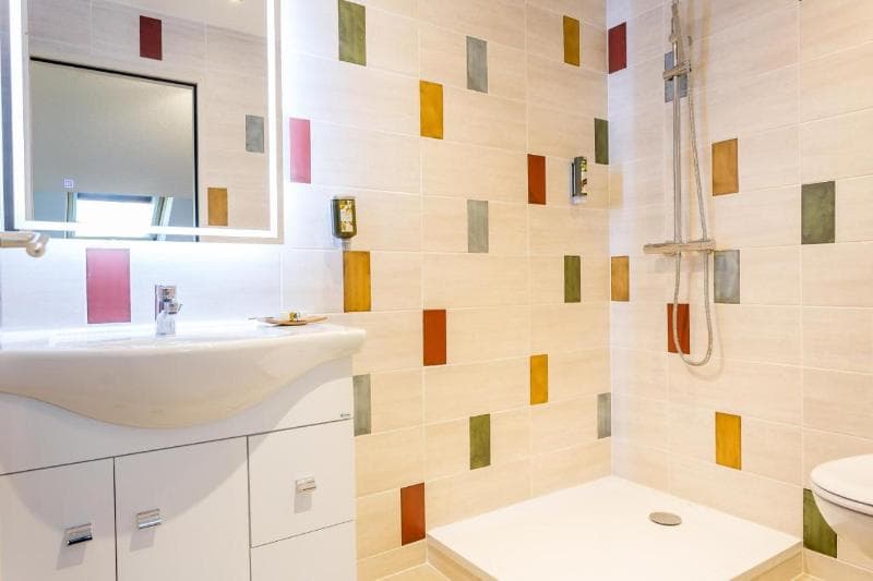 Logis Hotel Du Centre (Adults Only) 5