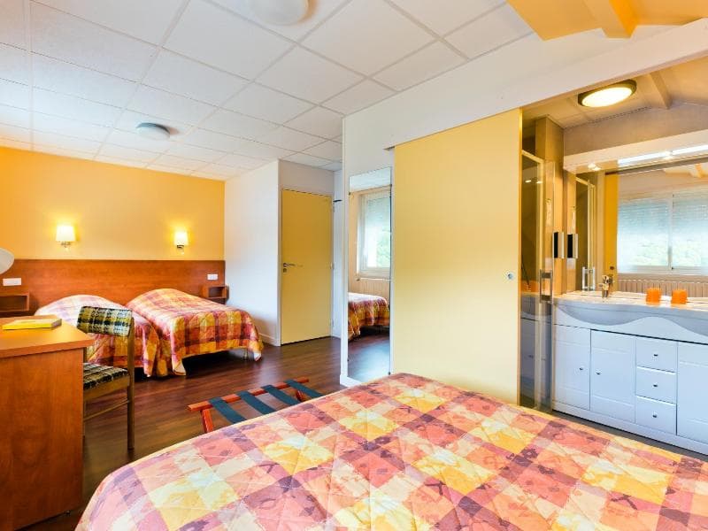 Logis Hotel Belle Vue 3