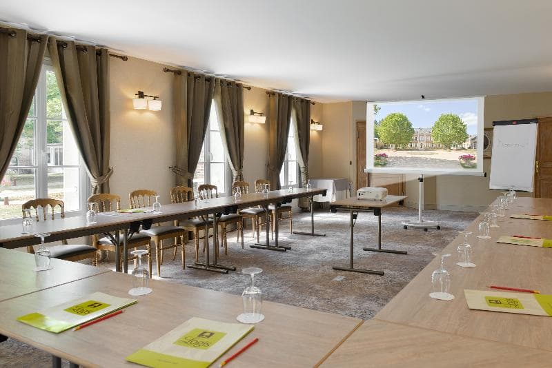 Logis Domaine De Valaudran main