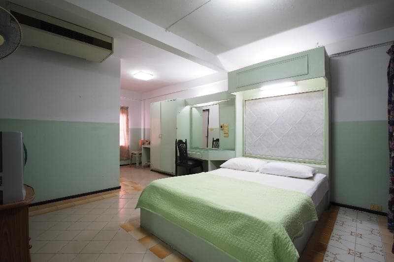 OYO 1003 Naklua House 5