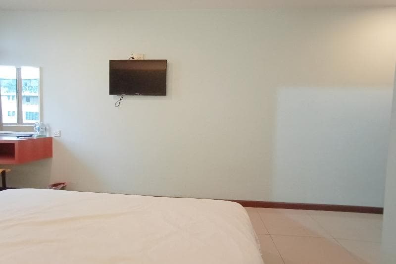 Oyo 90207 Sir Inn main
