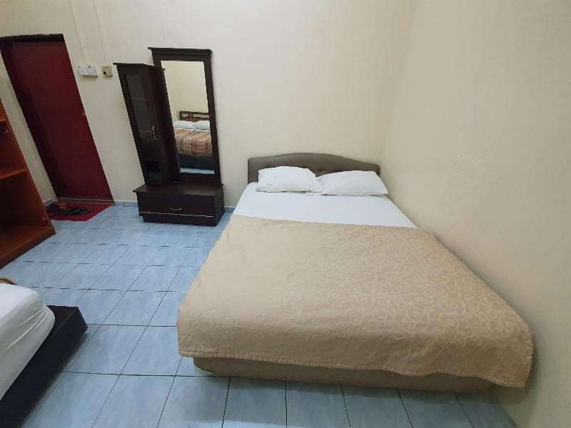 Spot On 90137 Casavilla Hotel Pudu photo 1