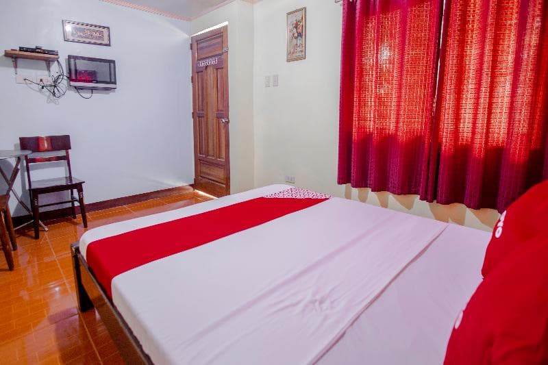 Oyo 741 Sierra Travellers Inn 4
