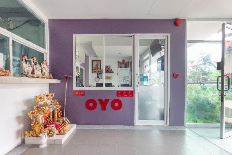 V Place Apartment by OYO Rooms 5