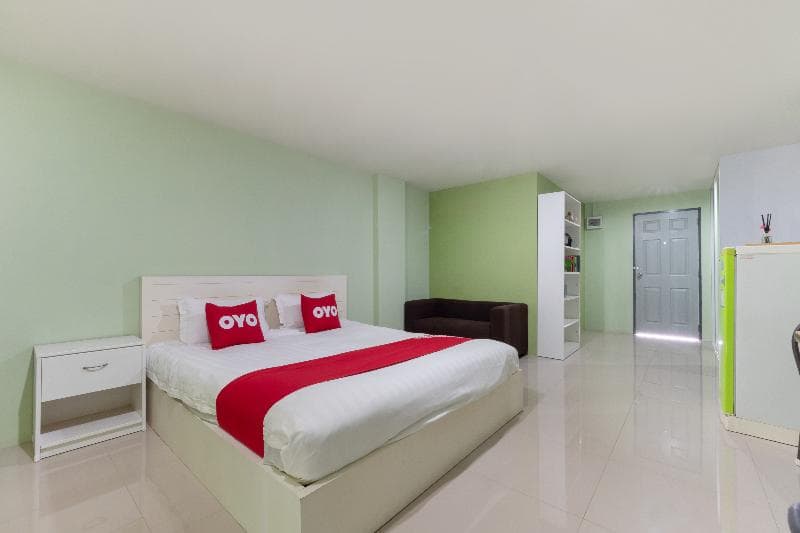 V Place Apartment by OYO Rooms main