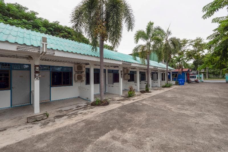Oyo 75322 Tha Burapa Resort Bangsaen 3