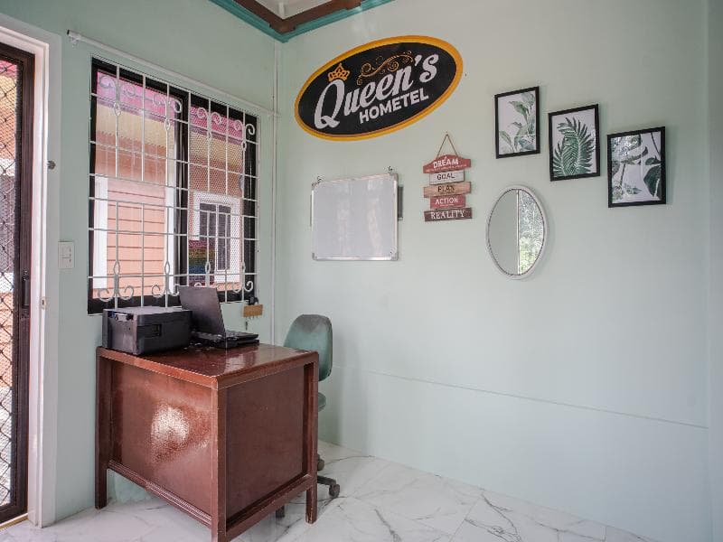 702 Queens Hometel 2