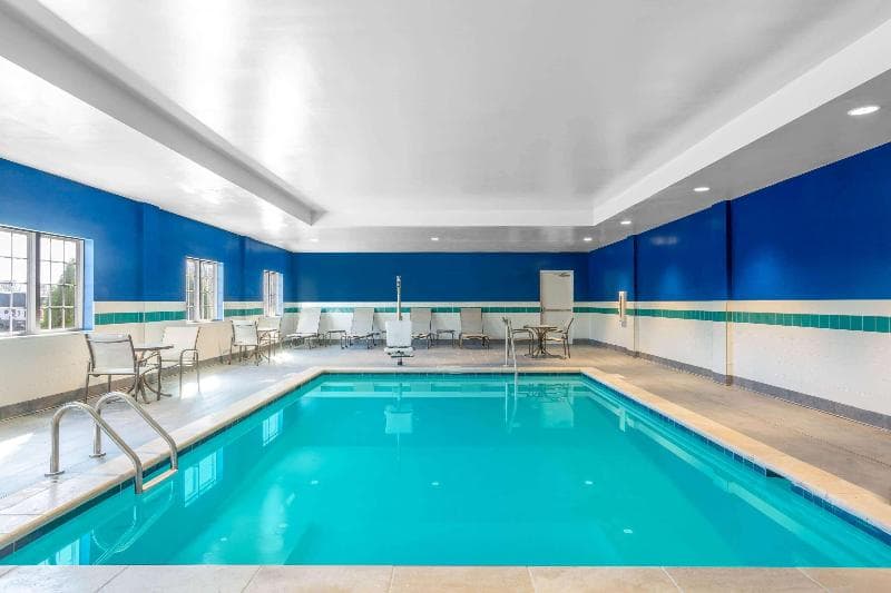 Microtel Inn & Suites By Wyndham South Hill 3