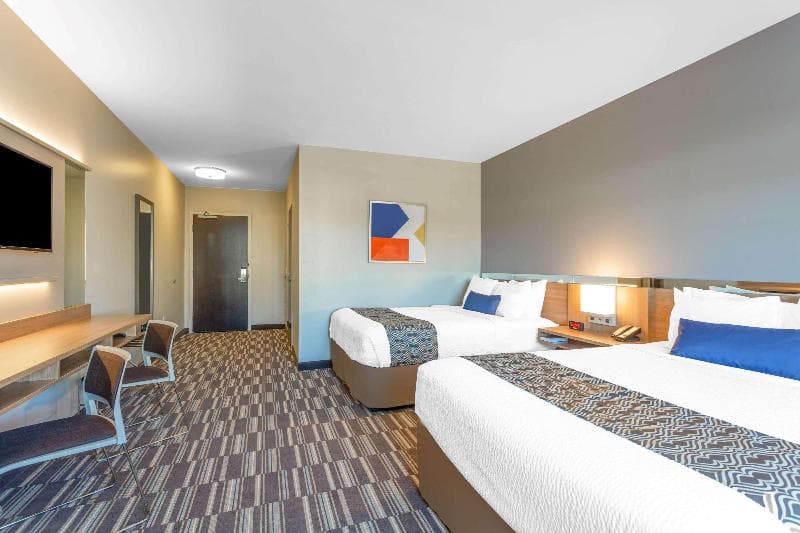 Microtel Inn & Suites By Wyndham South Hill photo 1