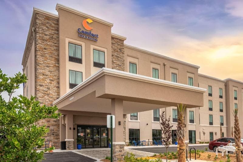 Comfort Inn & Suites Jacksonville - Orange Park 4