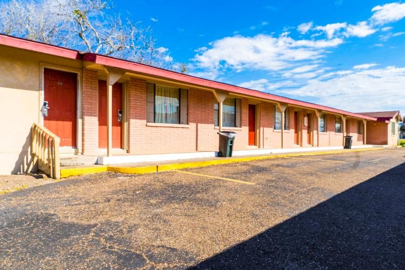 Oyo Hotel Beeville -Us 181 3