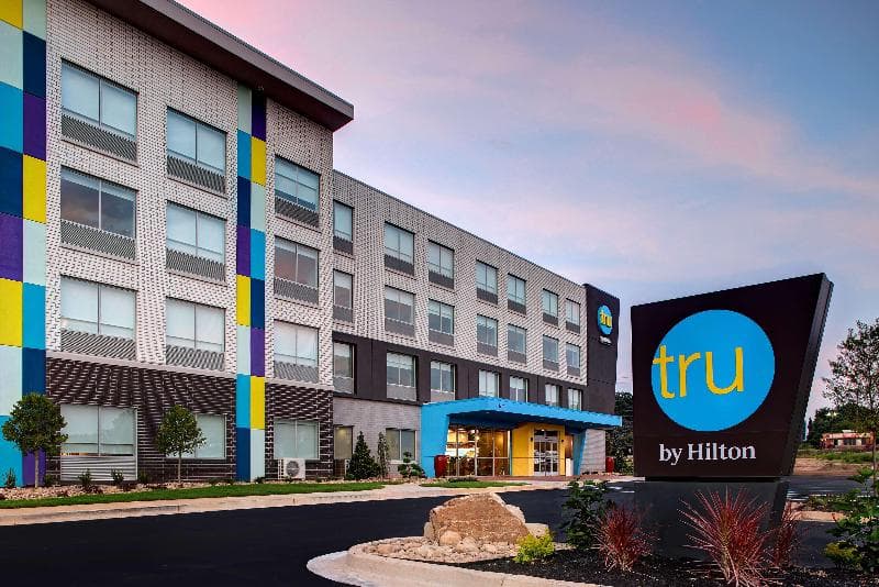 Tru by Hilton Lithia Springs 4
