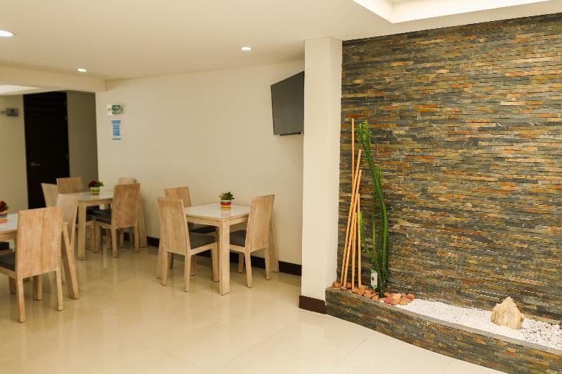 Loyds Hotel photo 1