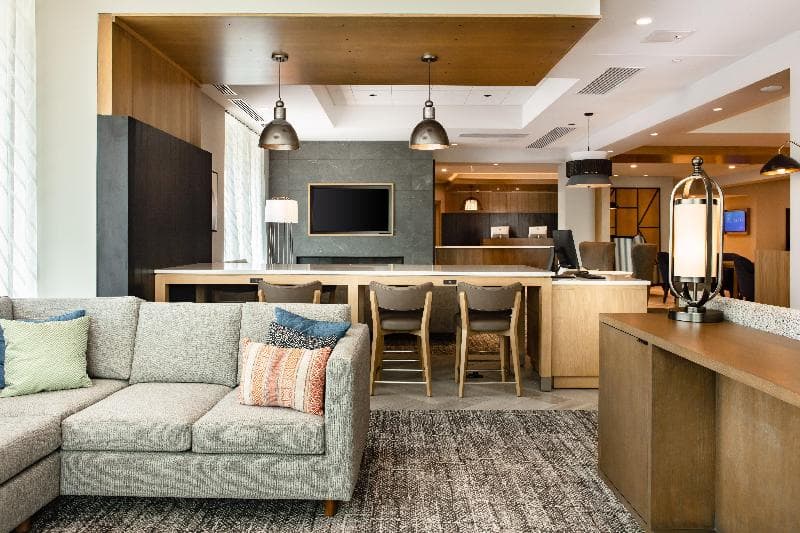 Staybridge Suites Iowa City - Coralville 5