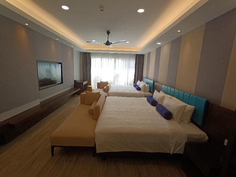 Pacific Regency Beach Resort 4
