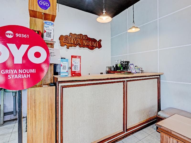 Oyo 90361 Griya Noumi Syariah 3