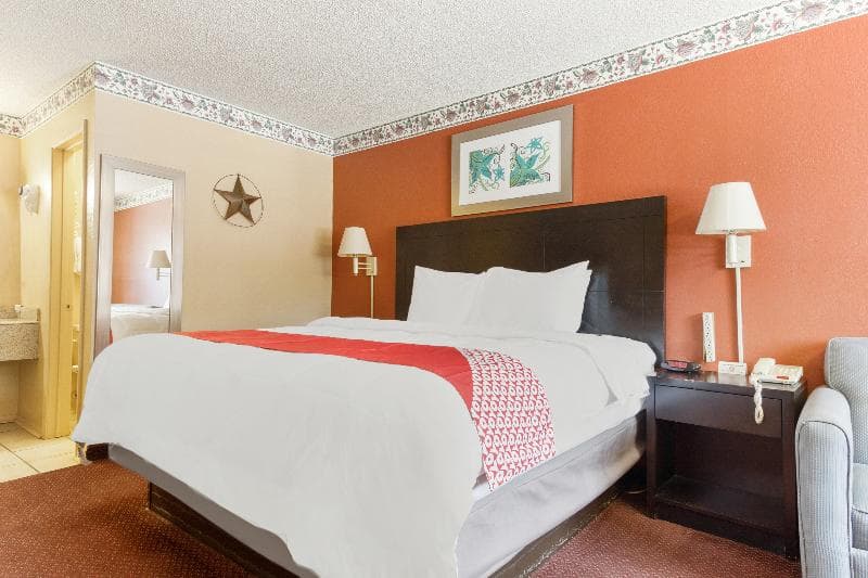 Freer Executive Inn And Studios By Oyo main