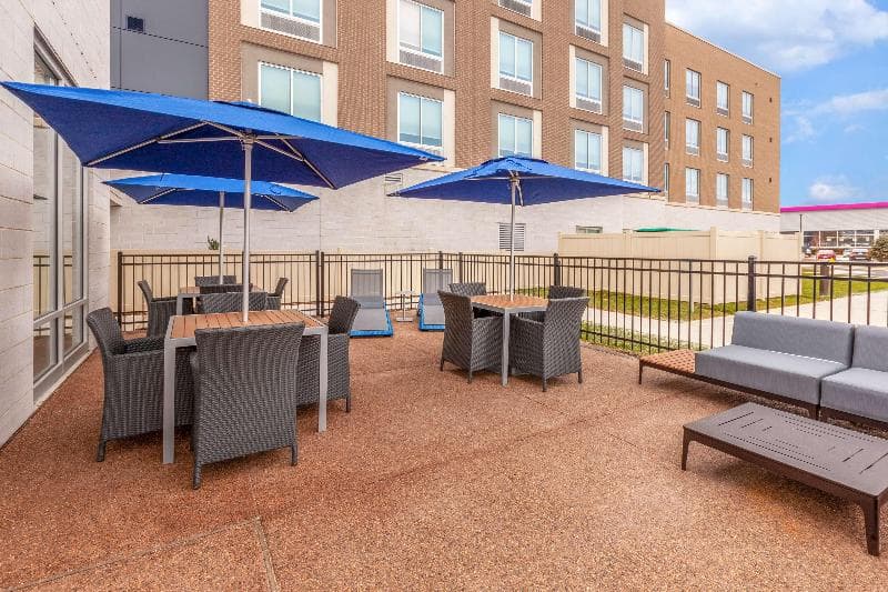 Hampton Inn & Suites Bloomfield Hills Detroit 3