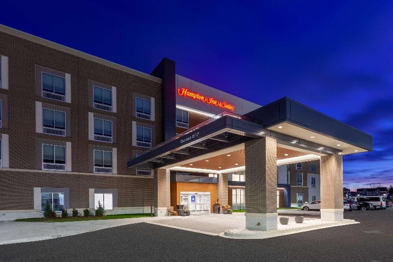 Hampton Inn & Suites Bloomfield Hills Detroit 4