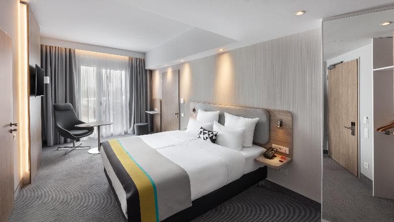 Holiday Inn Express Dusseldorf - Hauptbahnhof 3