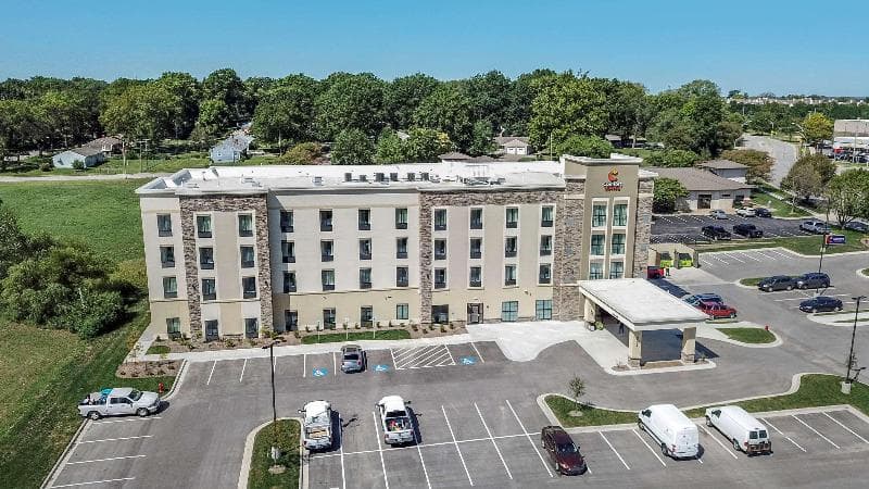 Comfort Suites Grandview - Kansas City 2